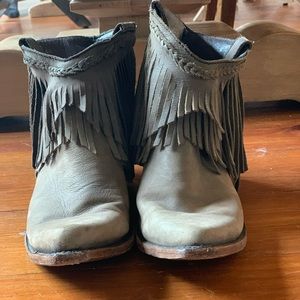 Women’s fringe Free bird cowboy boots